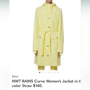 Rains $140 NWT Women's MEDIUM Light Yellow Raincoat in Trench Style.